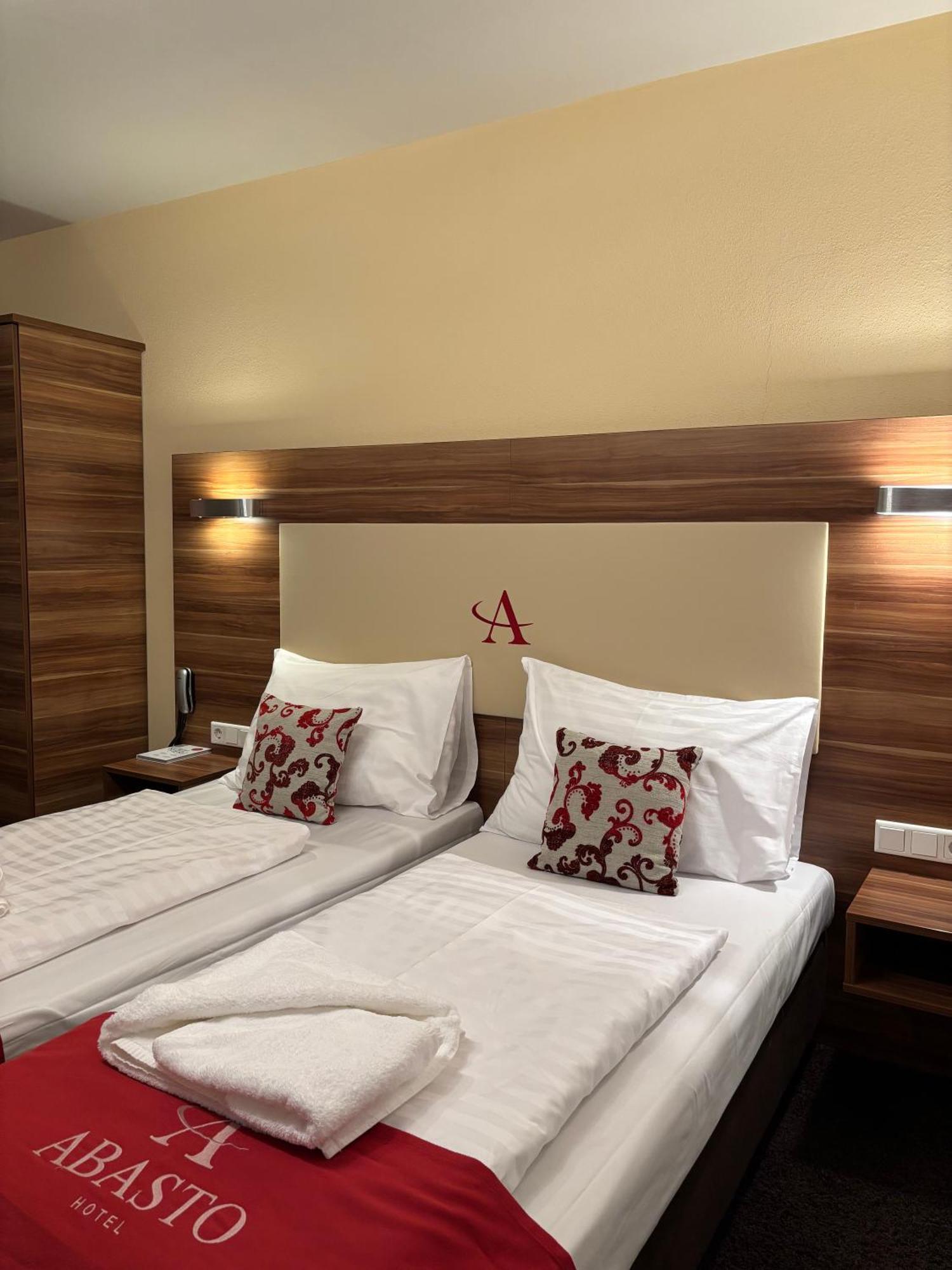 Abasto Hotel & Spa Maisach Maisach  Kültér fotó