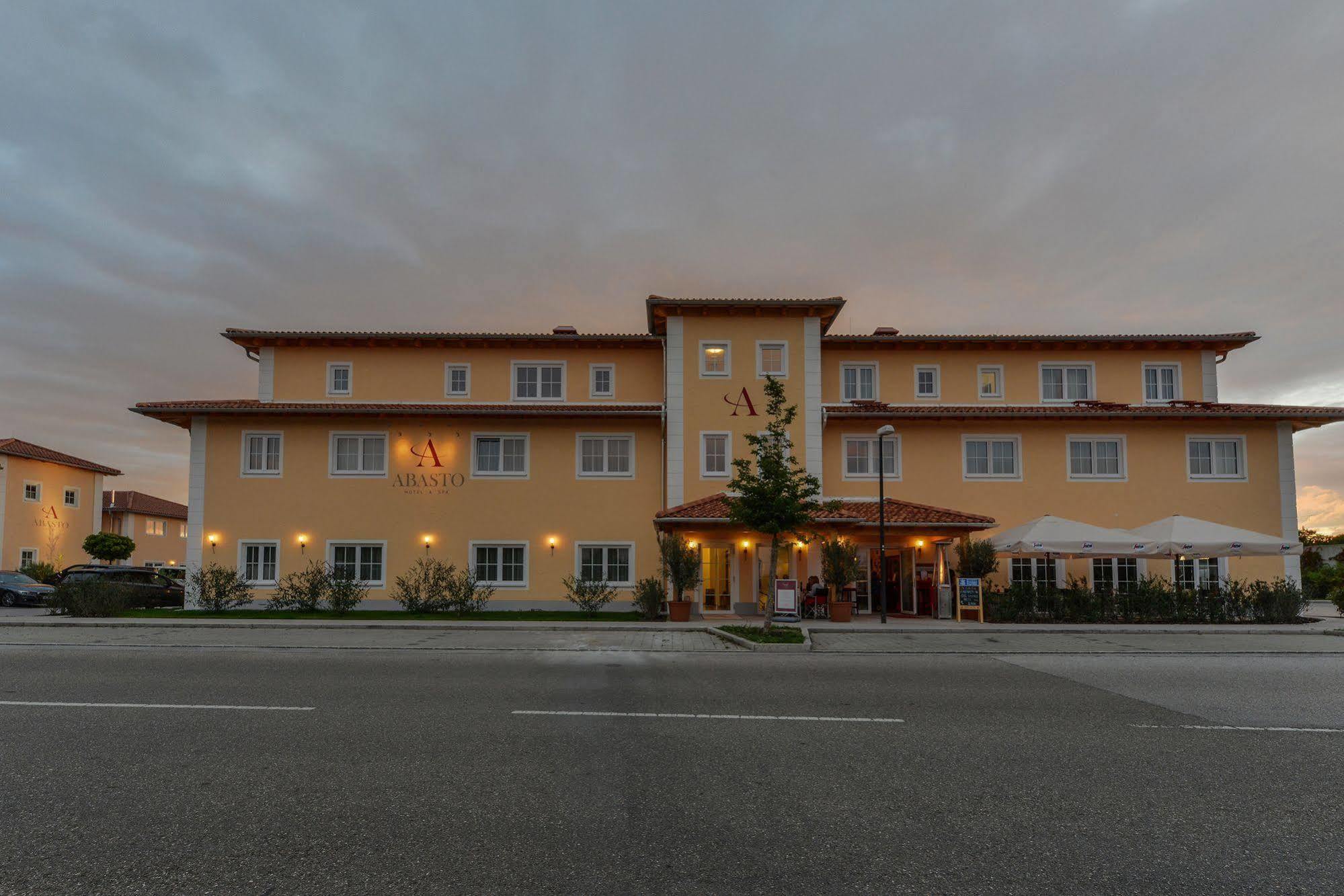 Abasto Hotel & Spa Maisach Maisach  Kültér fotó
