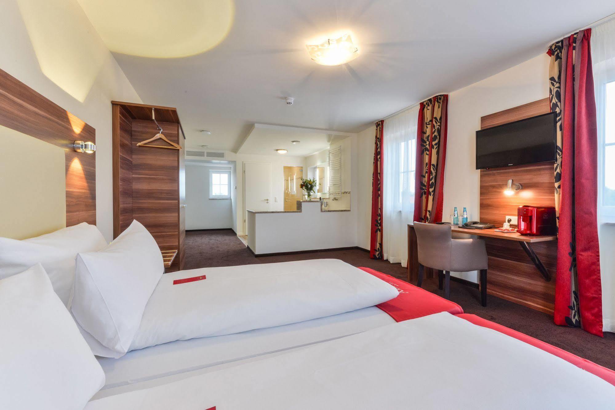 Abasto Hotel & Spa Maisach Maisach  Kültér fotó