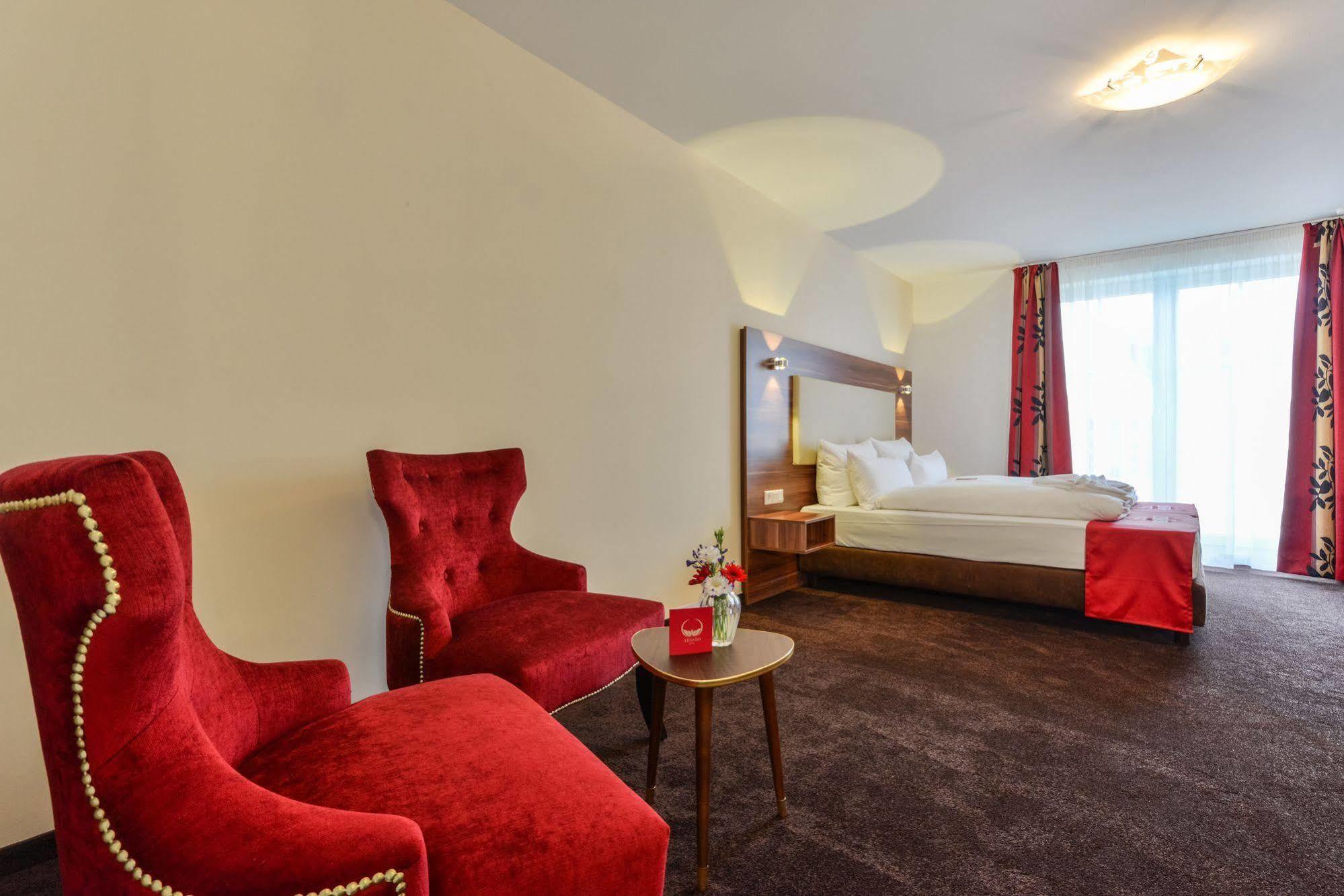 Abasto Hotel & Spa Maisach Maisach  Kültér fotó